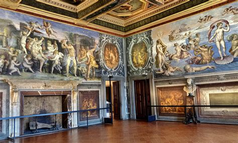 Inside the House of Medici (Part II): Palazzo Vecchio.